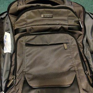 Samsonite bagpack for laptop and tablet.